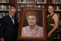 Portrait unveiling with Gordon Gee and Artist